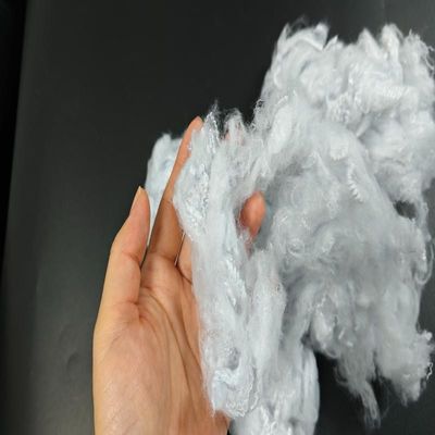 1.4D*38mm PSF-Feststoffe aus regenerierter Polyester-Stapelfasern für Garne
