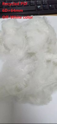 Ein guter Preis. 6D × 64mm Polyester-Strapelfasern 100% Polyester-Chips Rohstoff Runde synthetische Textilfasern Online