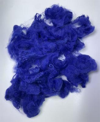 Ein guter Preis. Recycelte Polyester-Stapelfaser mit 0,2 % Ölanteil und 0,7-15 dtex Feinheit in Saphirblau Online