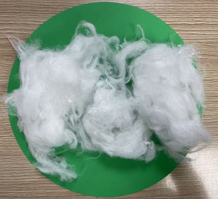 Ein guter Preis. Kühlfaser Polyester Stapelfaser mit kühlem Gefühl 1.2D 38mm Online