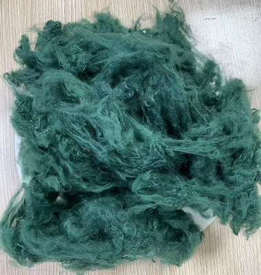 Ein guter Preis. Schwarzgrüne recycelte Polyester-Stapelfaser 1,5D 38mm Online