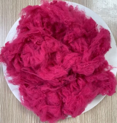 Ein guter Preis. Recycelte Polyester-Stapelfasern 1,5D 38mm Pflaumenviolett A-Grad Online