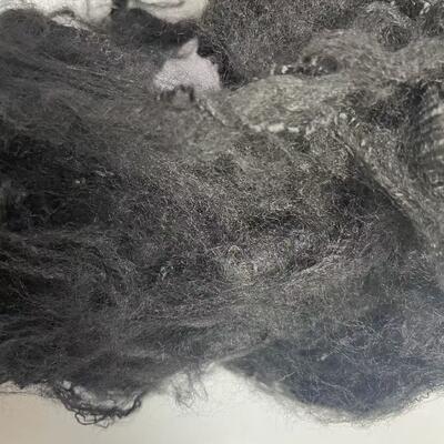 Qualität Schwarze 3D*65mm Polypropylen-Stapelfaser mit Säure- und Alkalibeständigkeit sowie wasserdichten, verschleißfesten Eigenschaften usine