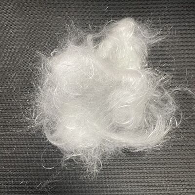 Qualität 9D*52mm Hygiene-Grade Super Absorptionsfaser effiziente Flüssigkeitsabsorption Rohstoff für Hygiene Industrie Gesichtsmaske usine