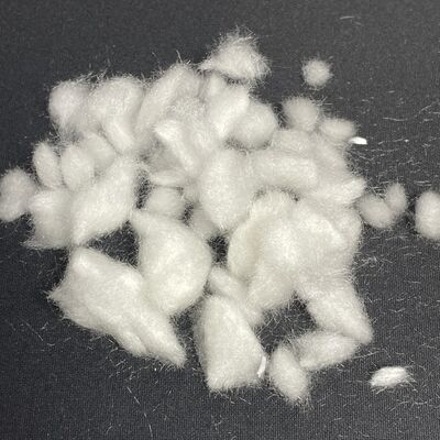 Für Sanitärprodukte Nichtgewebte Superabsorptive Stapelfasern 9D*6mm, hochhydrophil, schnell wasserdicht, kurze Fasern